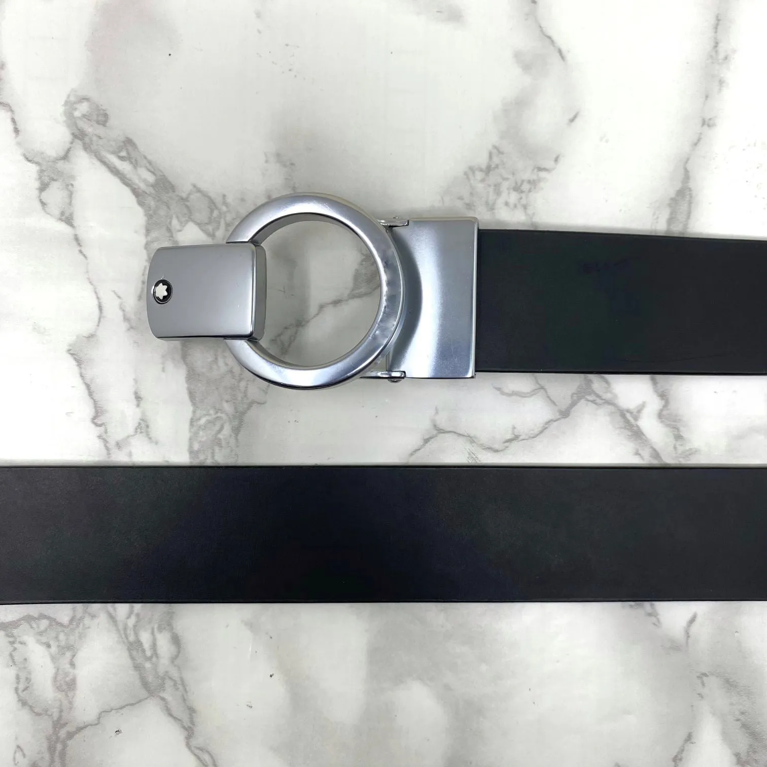 Round Lock Pattern Pressing Buckle With Leather Strap-JonasParamount